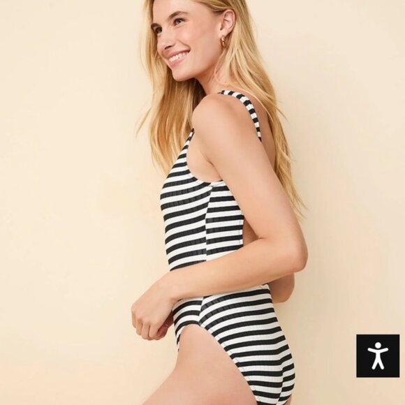 NWT Solid & Striped Anne-Marie Ribbed One Piece Noir Optic White Stripe M - Picture 3 of 6